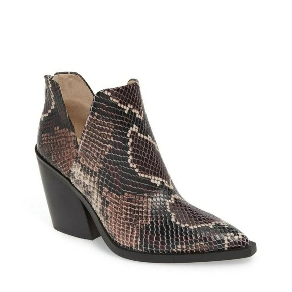 VINCE CAMUTO Gigietta Snakeskin Print Ankle Boots Size 5 NEW New in box - Picture 2 of 3